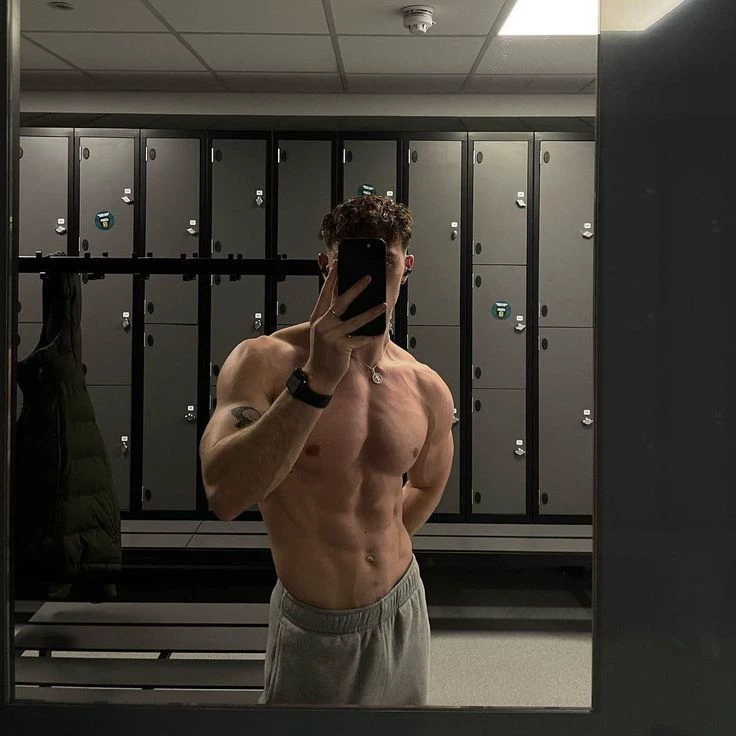 Ethan Miller thumbnail