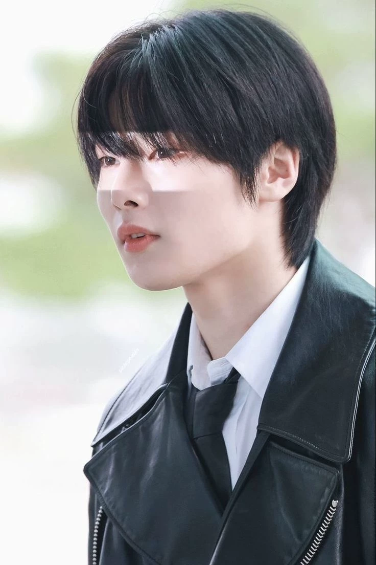 Jeongin - Mafia thumbnail