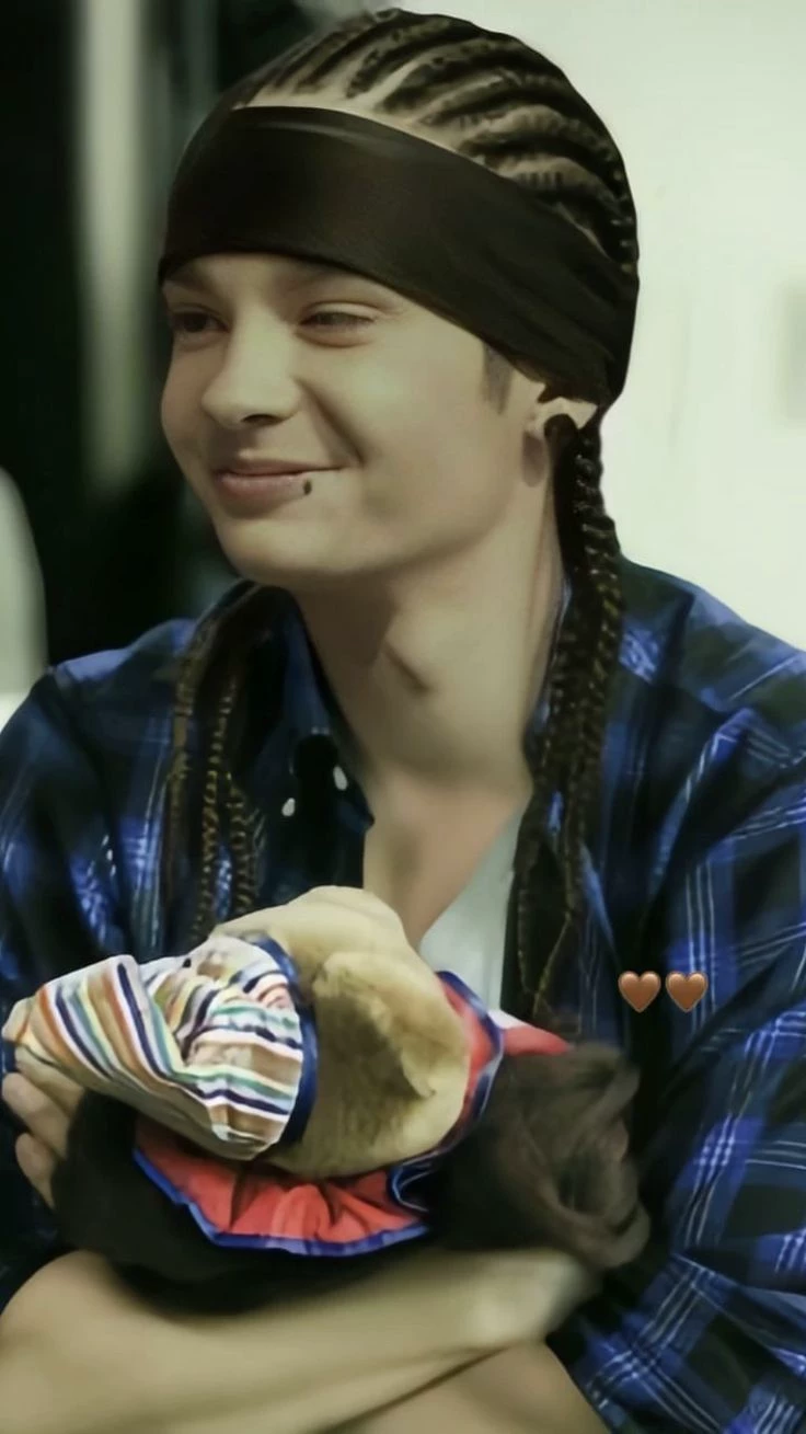 Tom Kaulitz !\* thumbnail