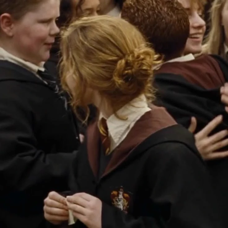 Hermione Granger (WLW)(GL) thumbnail