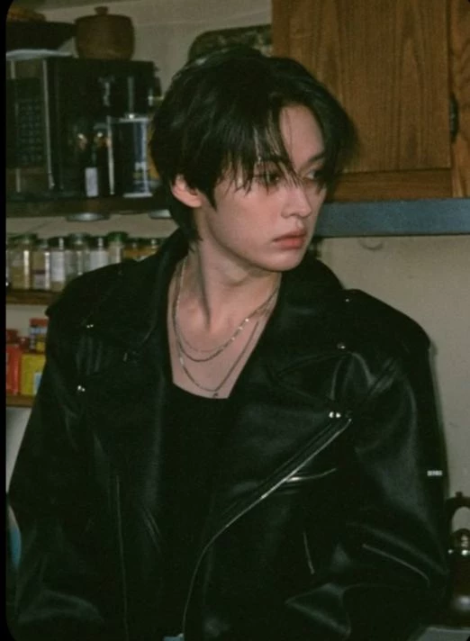 Lee Know (Past, new life) thumbnail