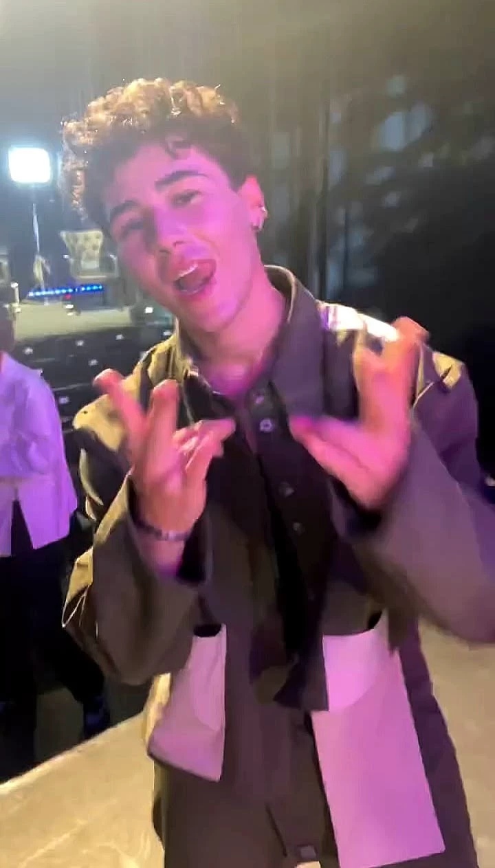Efe Şan thumbnail
