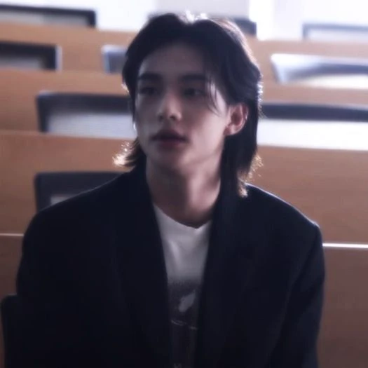 Hyunjin - teacher thumbnail