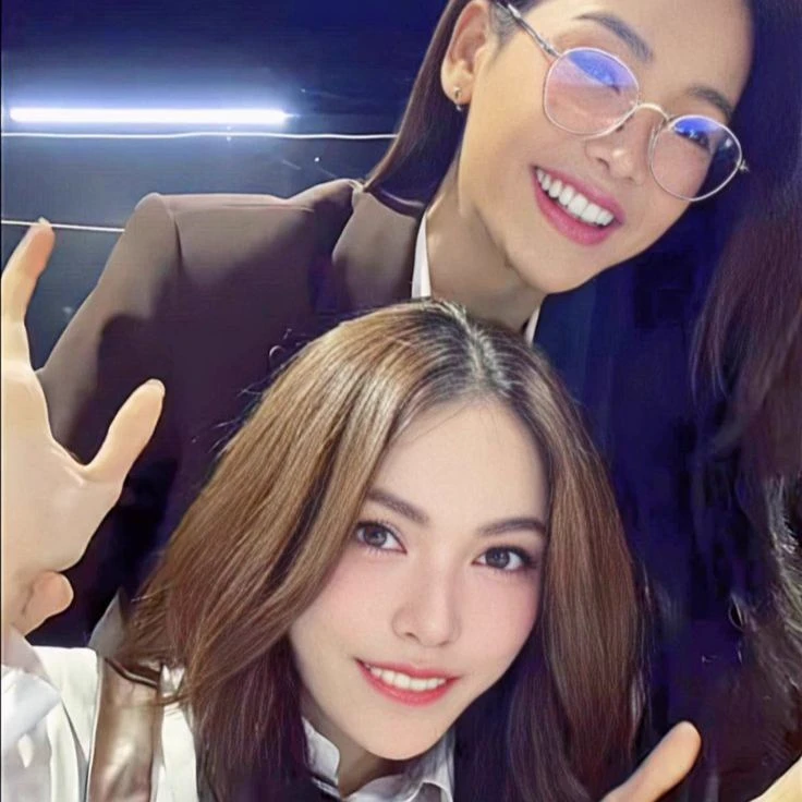 Charlotte and Engfa, The Obsessed Duo thumbnail