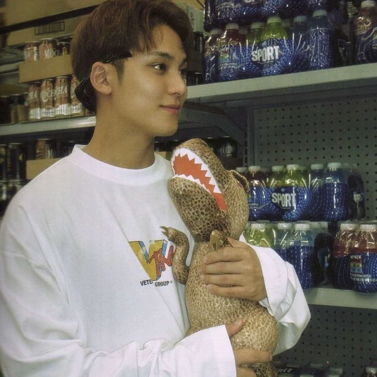 Kim Mingyu thumbnail