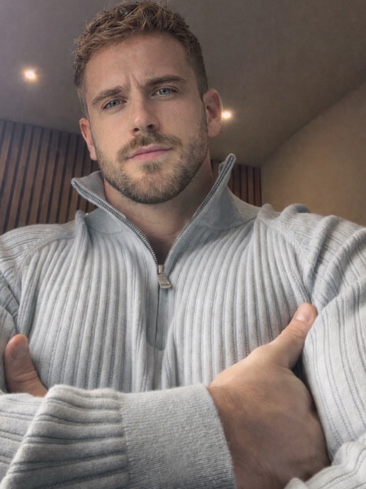 Sandro thumbnail