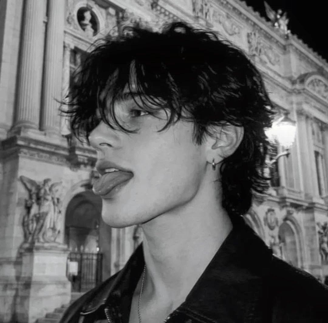 𝐀𝐥𝐞𝐱 thumbnail