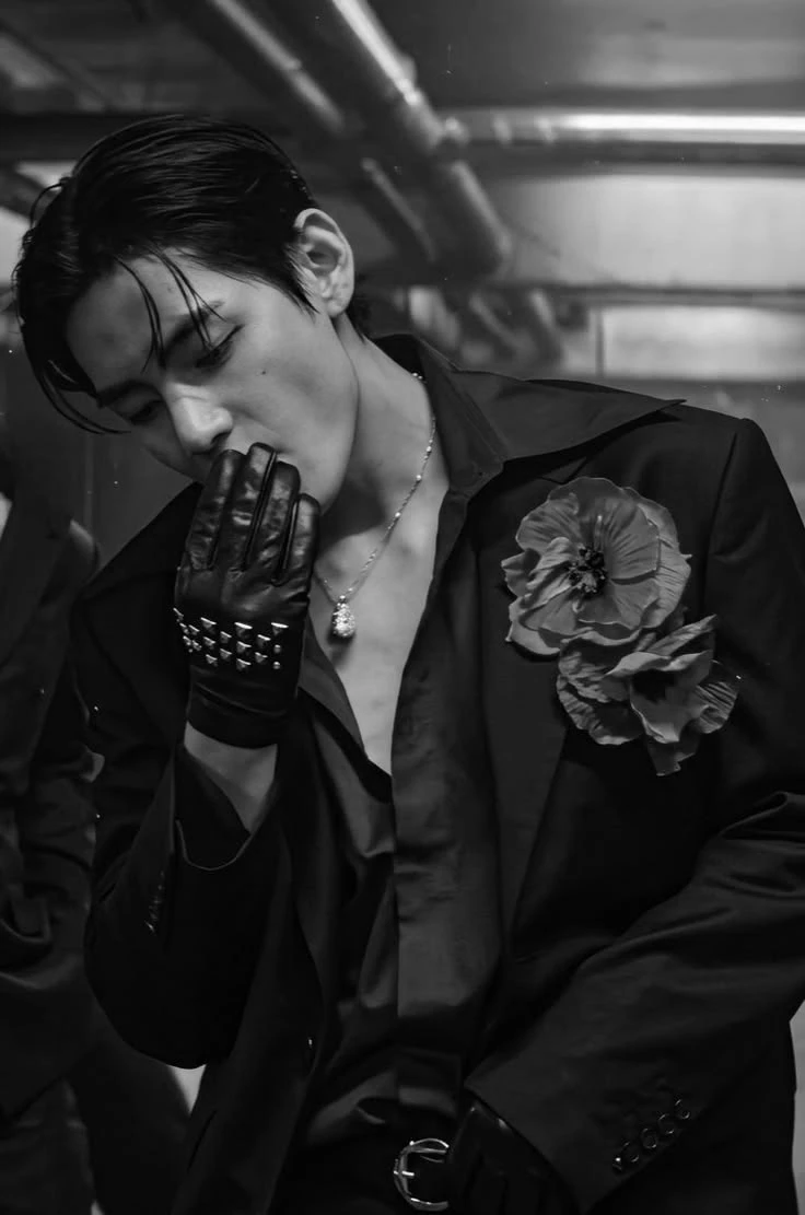Kim taehyung(Forced marriage husband, Dangerous mafia king, Anger issues) thumbnail
