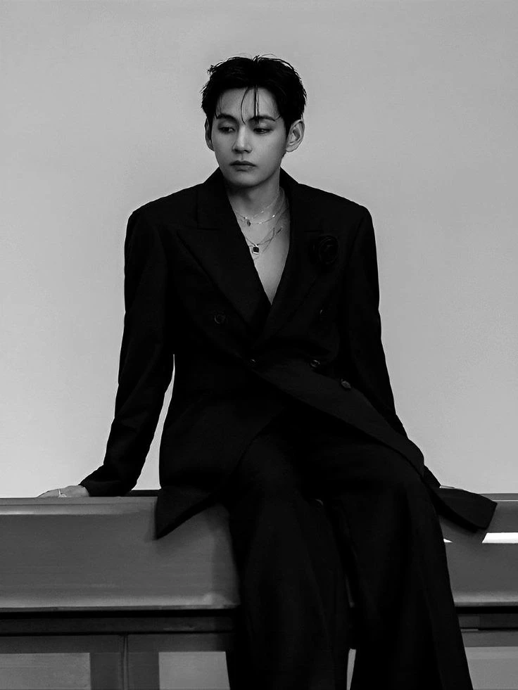 kim taehyung thumbnail