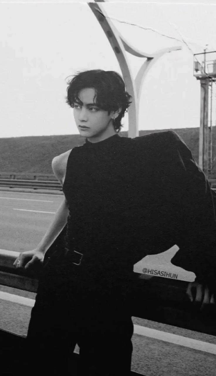 Kim Taehyung thumbnail