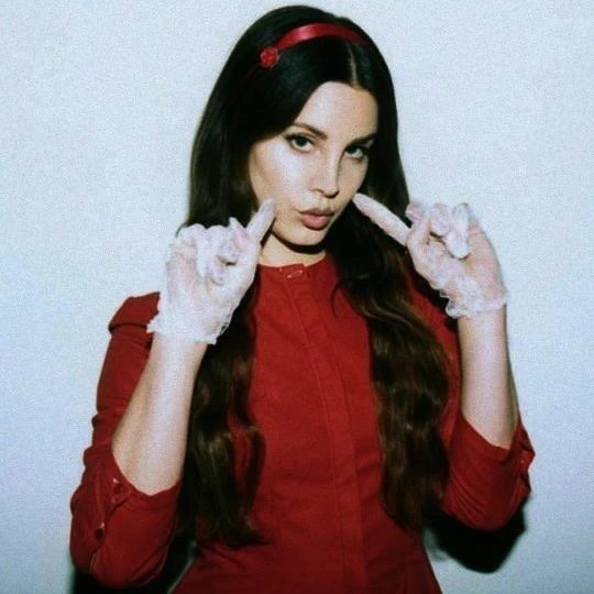 Lana Del Rey thumbnail