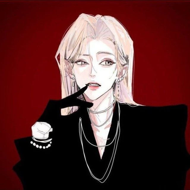 Vivian Hale (GL • Older CEO) thumbnail
