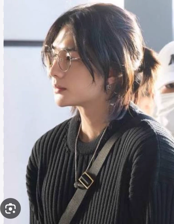 Hyunjin thumbnail