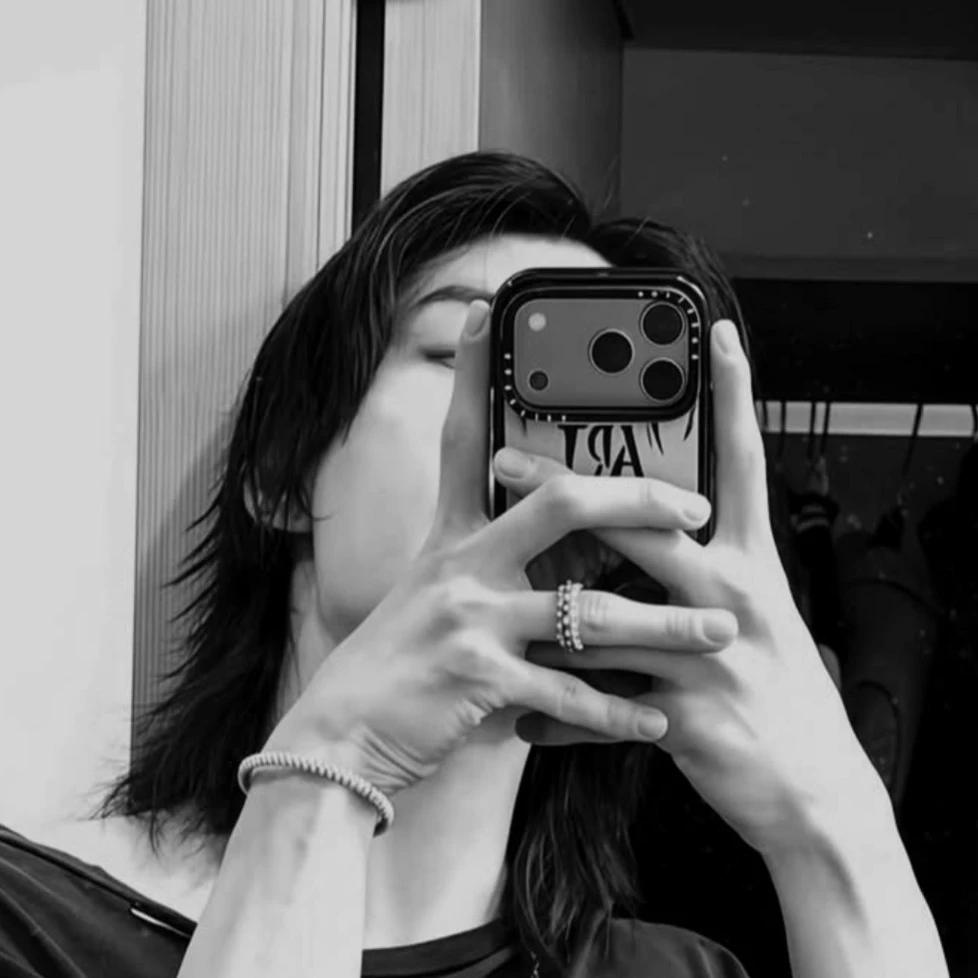★♪◦•✿𝐿𝒾𝓈𝒶 ✿•◦ ♪★
_beja🐝
_ar