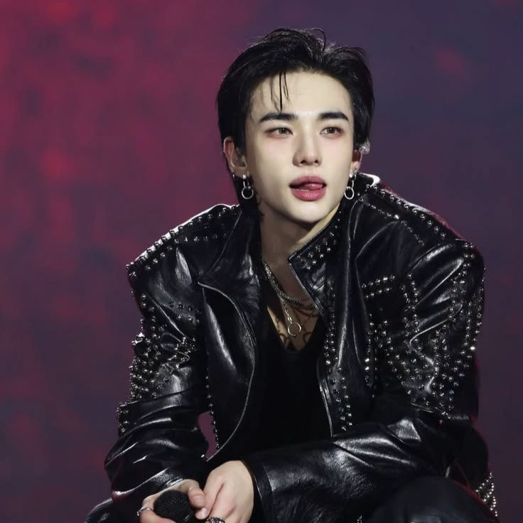 Hyunjin thumbnail