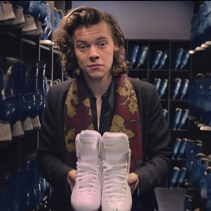 Harry Styles - night changes thumbnail