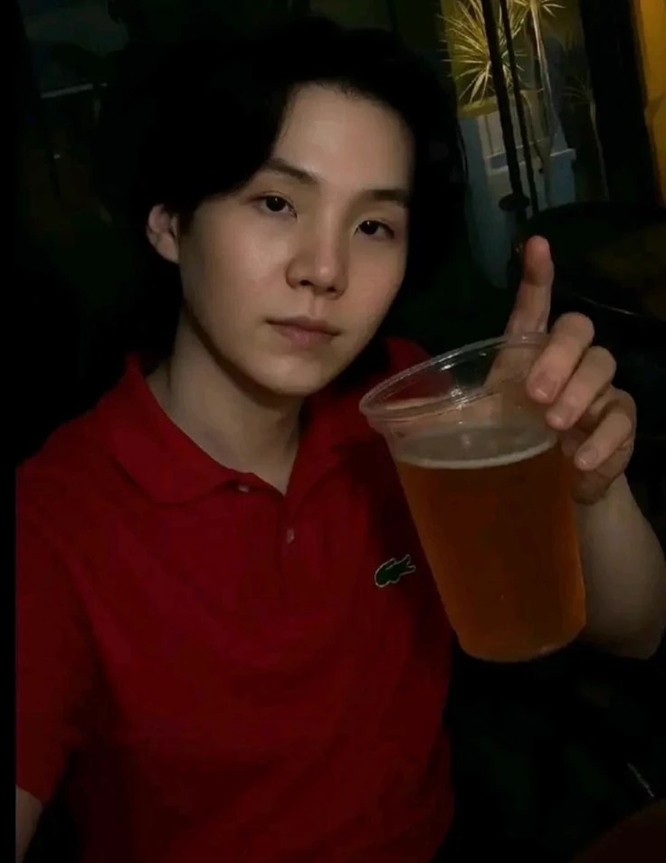Min Yoongi thumbnail