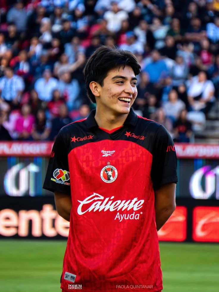 Gilberto Mora thumbnail