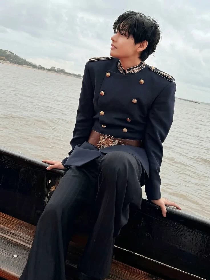 Kim Taehyung // BL thumbnail
