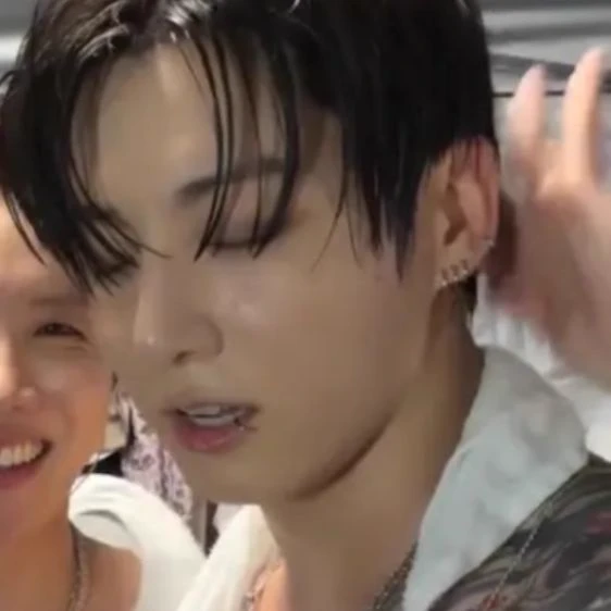 Jeon Jungkook  thumbnail