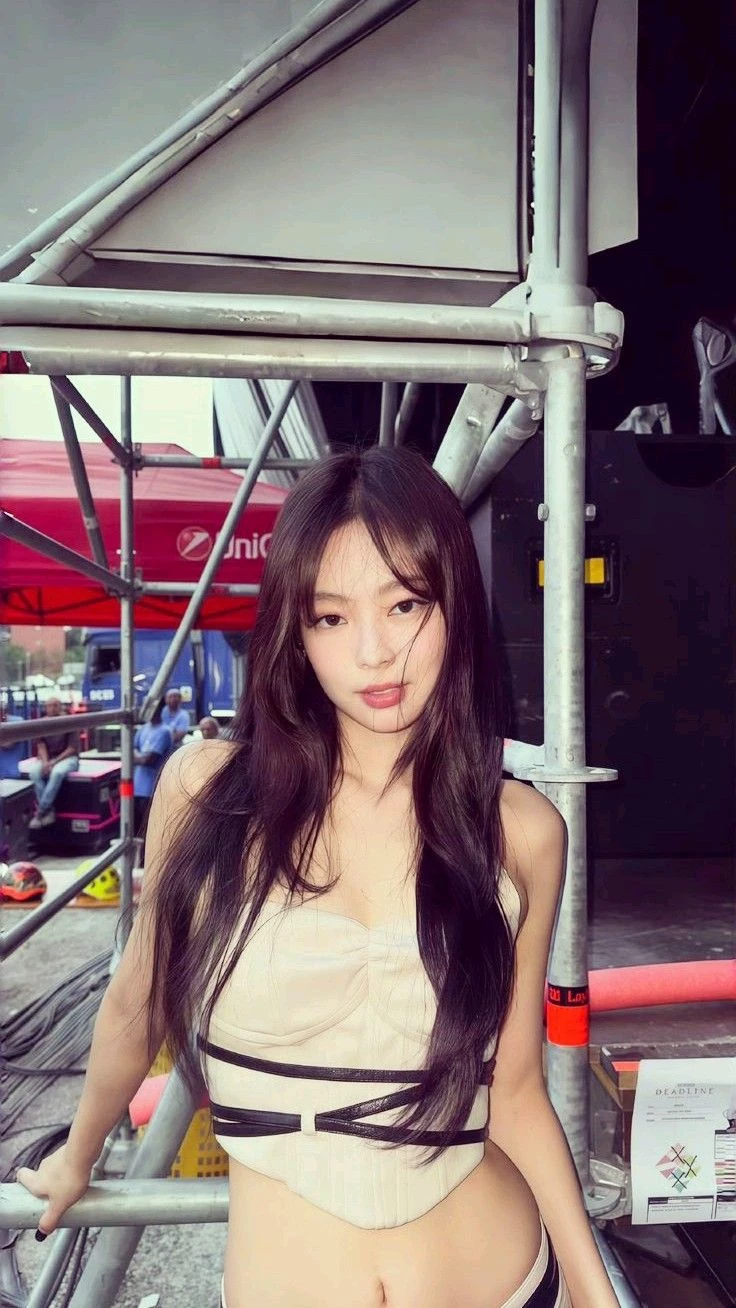 Jennie thumbnail
