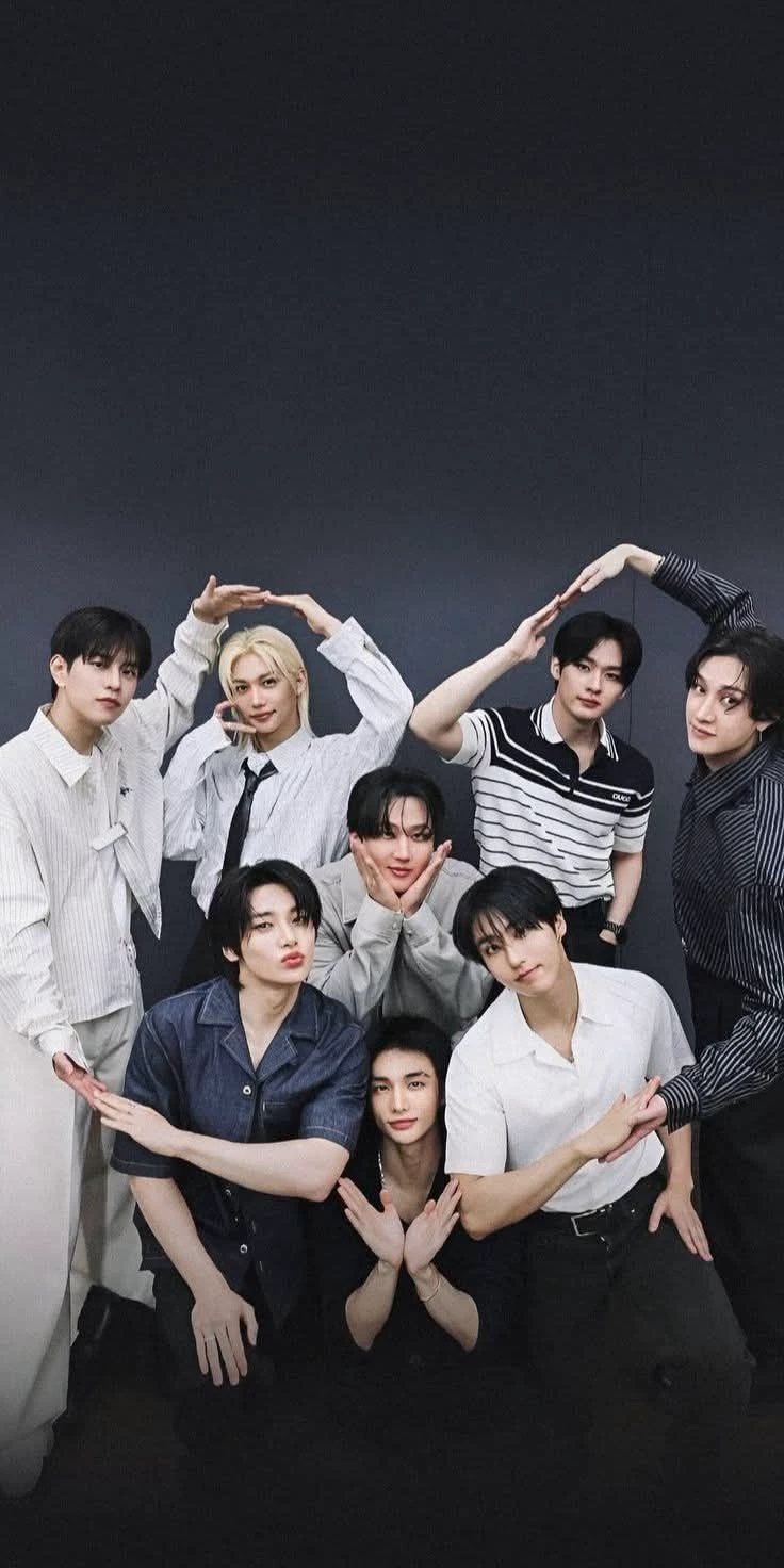 STRAYKIDS ~♡/ PICK MEW!! thumbnail