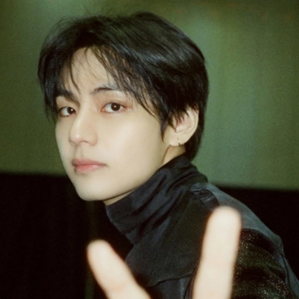 Kim Taehyung thumbnail