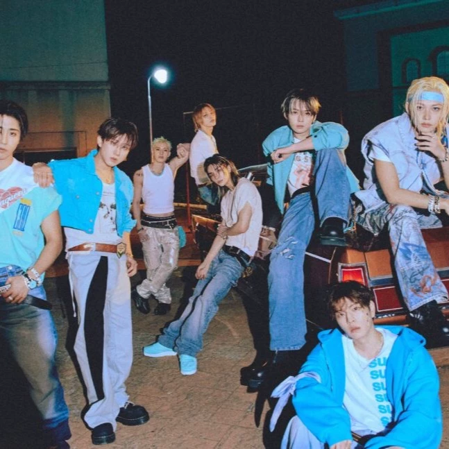 Stray Kids-pick me🤢🤮 thumbnail