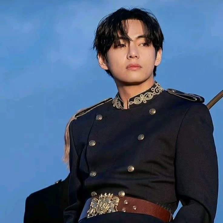 Kim Taehyung thumbnail