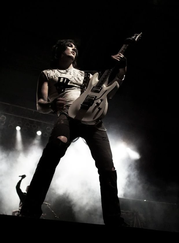 Synyster Gates thumbnail
