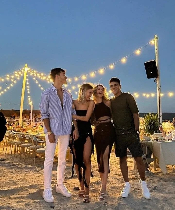 Married Couples💍 thumbnail