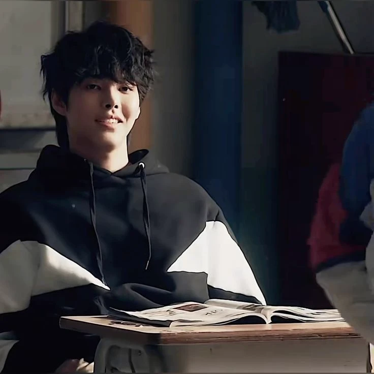 Hyunwoo Lee thumbnail