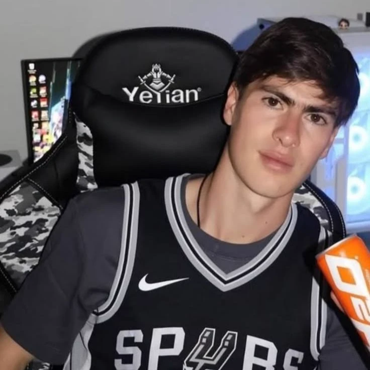 Armando González thumbnail