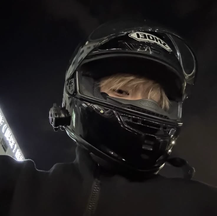Asher🪽 Biker guy thumbnail