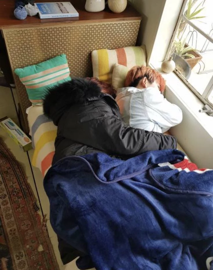 ROOMMATE thumbnail