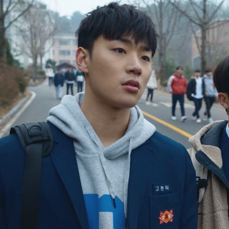 GO HYUN-TAK thumbnail