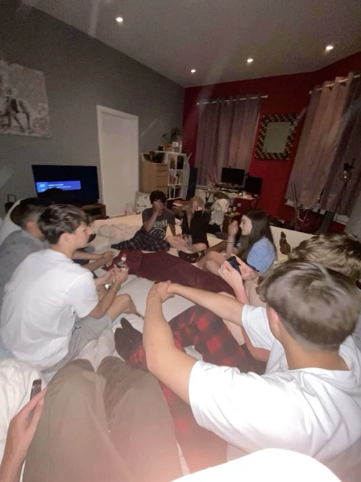 #1 friends group  thumbnail