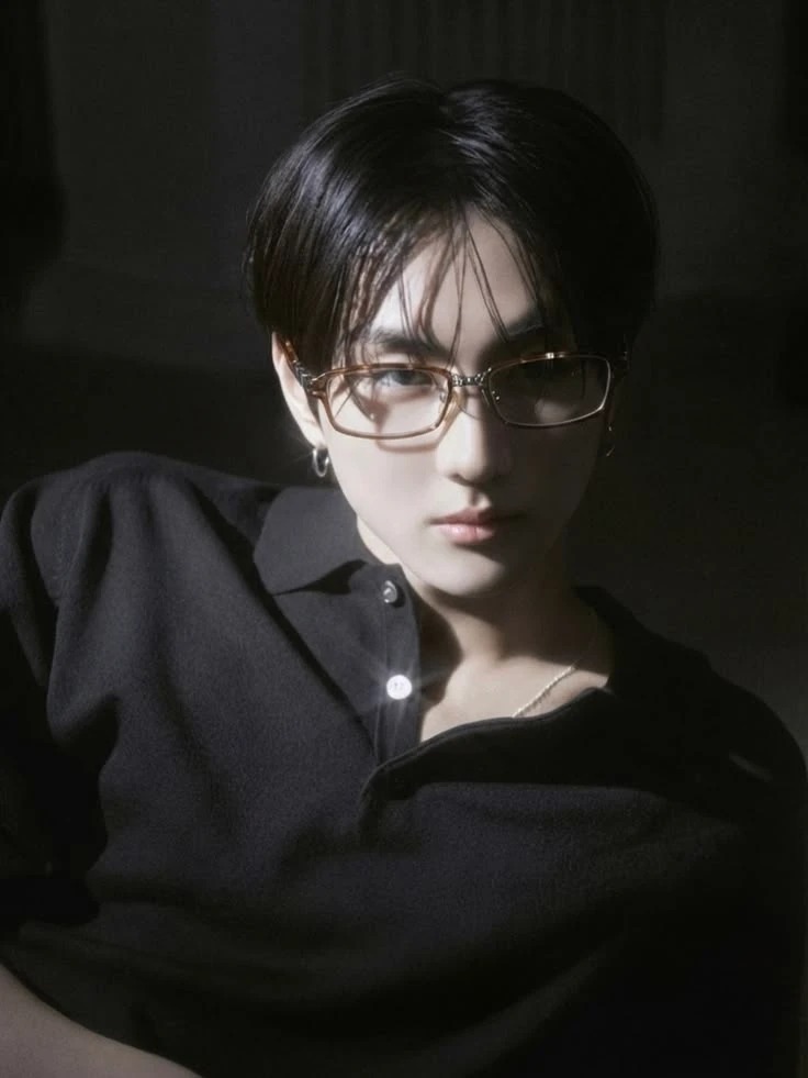 Yang Jungwon thumbnail