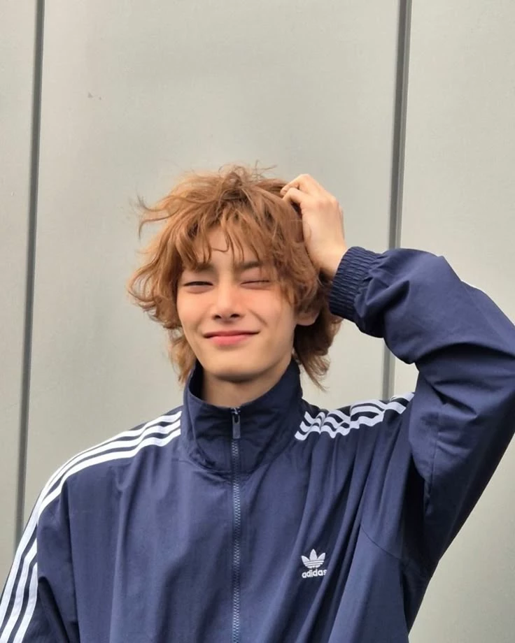 jeongin thumbnail