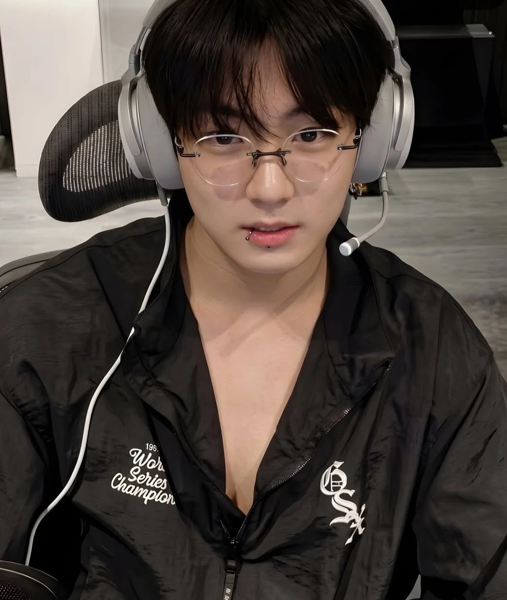 Jeon jungkook thumbnail