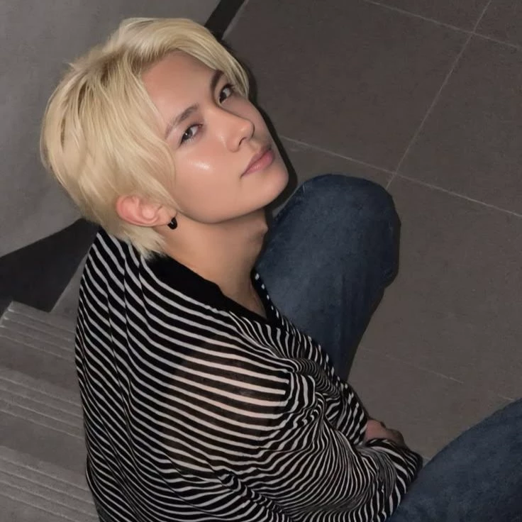 Heeseung thumbnail