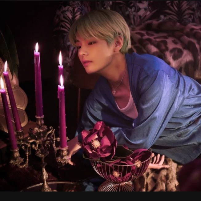 Kim Taehyung thumbnail