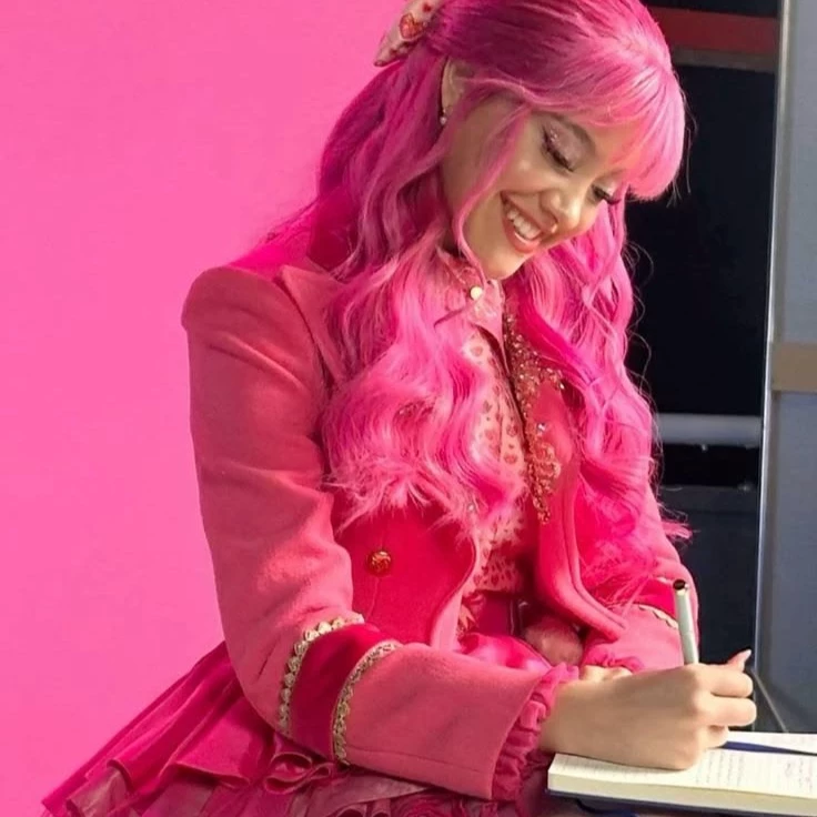 Pink thumbnail