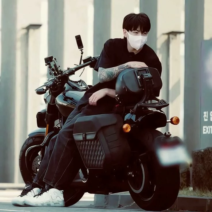 Jeon Jungkook. thumbnail