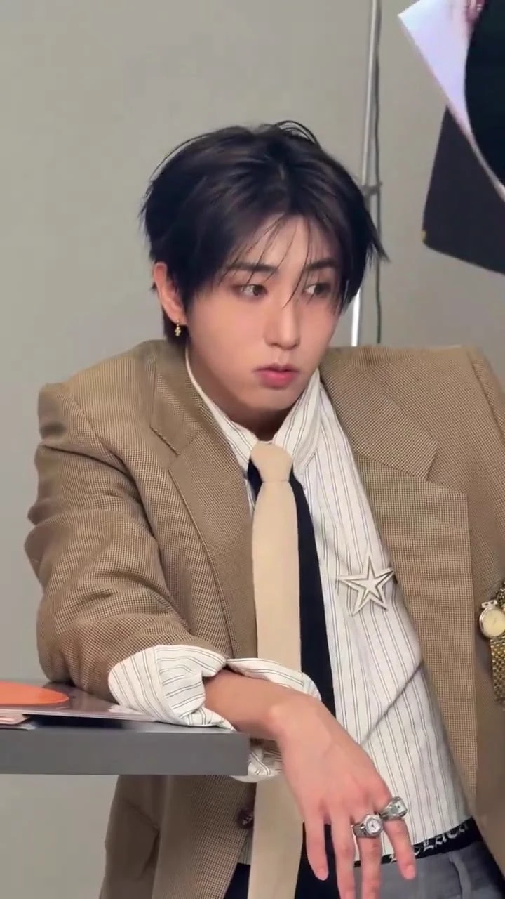 Han Jisung thumbnail