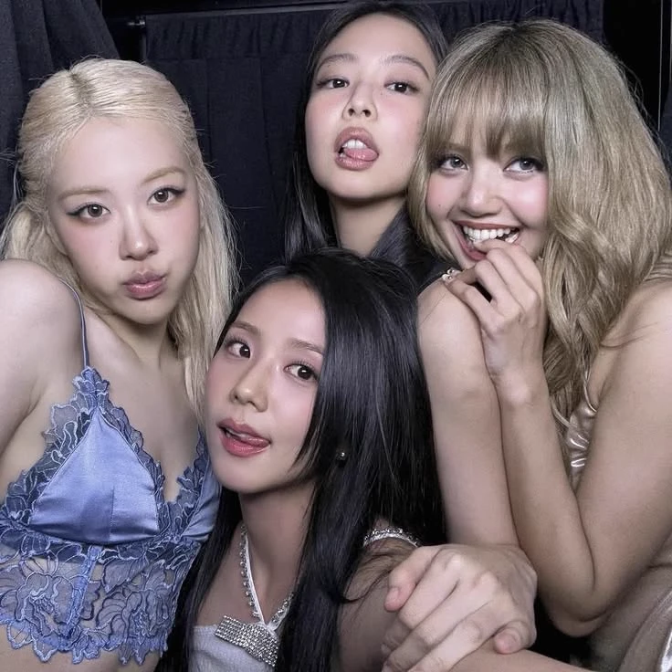 BLACKPINK thumbnail