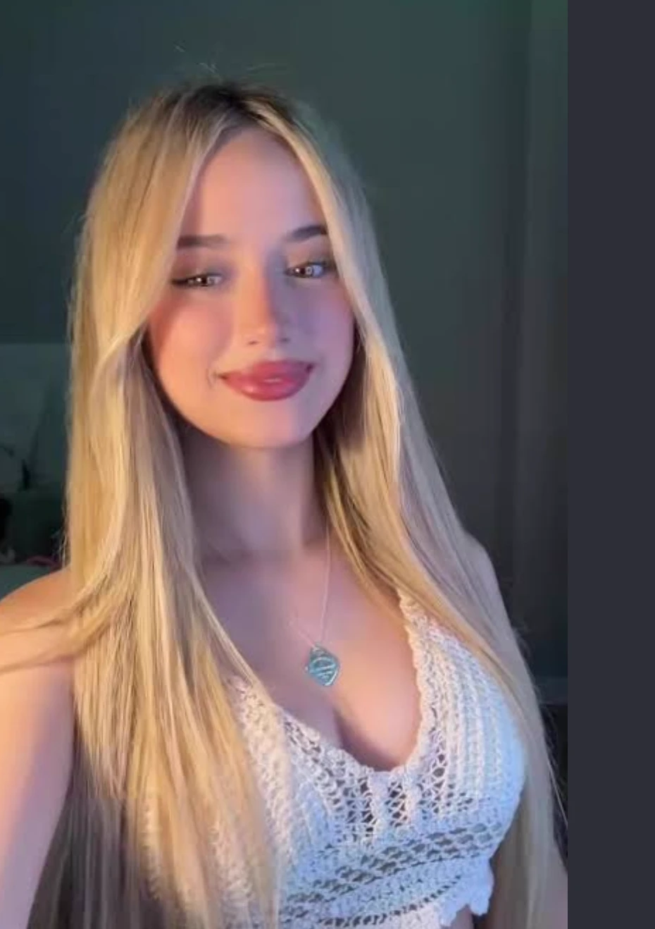 elena thumbnail