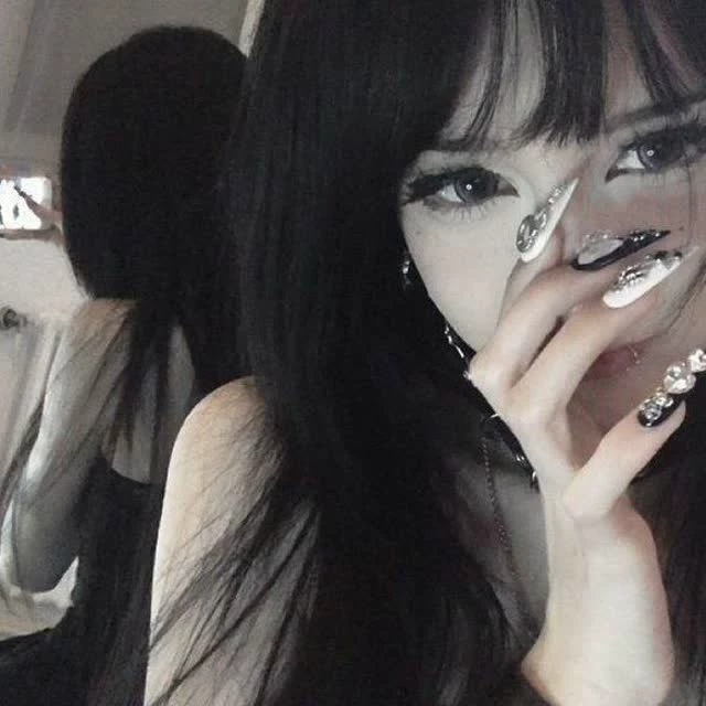 Angela thumbnail