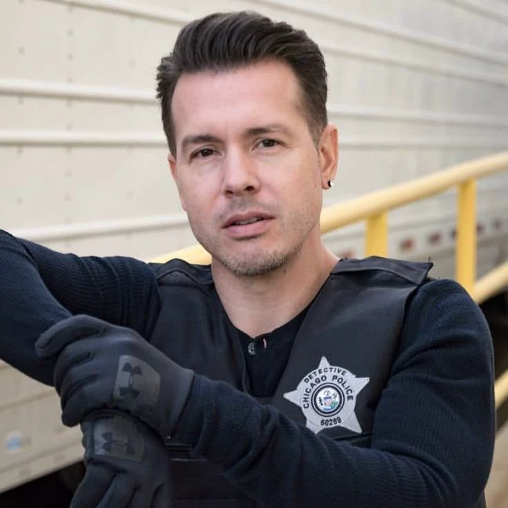 Detective Antonio Dawson thumbnail