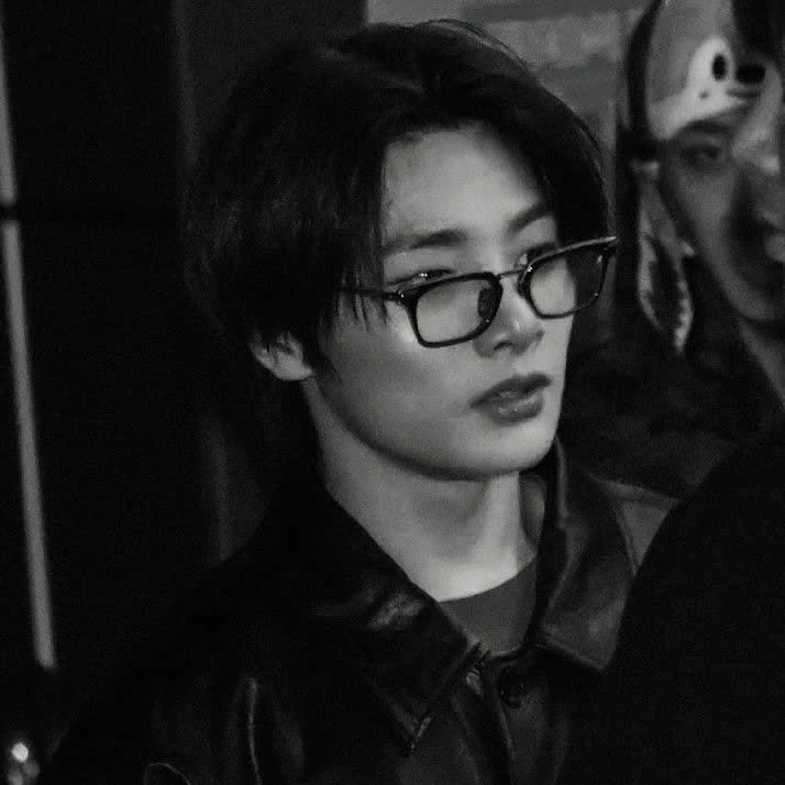 Yang Jeongin  thumbnail